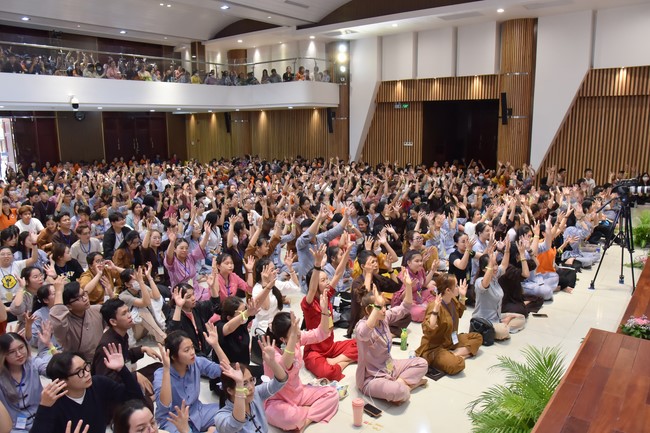 Khoá tu “Gốc Rễ Tâm Linh Xin Bồi Đắp” – CLB Nhân sinh