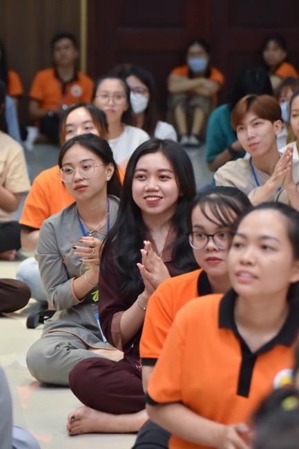 Khoá tu “Gốc Rễ Tâm Linh Xin Bồi Đắp” – CLB Nhân sinh