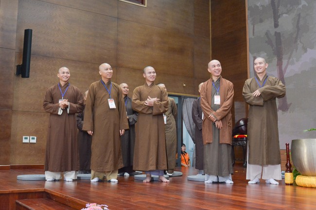 Khoá tu “Gốc Rễ Tâm Linh Xin Bồi Đắp” – CLB Nhân sinh