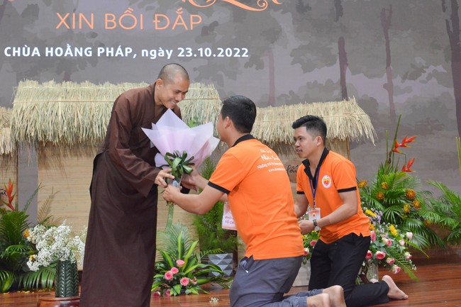 Khoá tu “Gốc Rễ Tâm Linh Xin Bồi Đắp” – CLB Nhân sinh