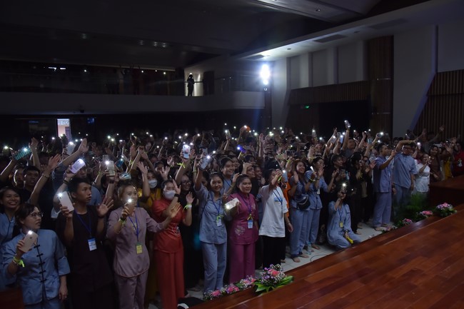 Khoá tu “Gốc Rễ Tâm Linh Xin Bồi Đắp” – CLB Nhân sinh