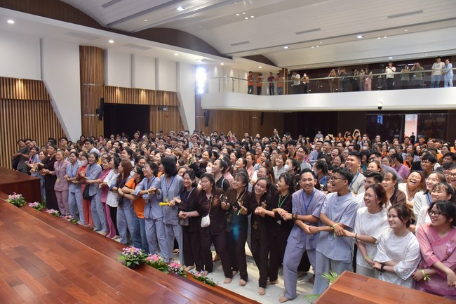 Khoá tu “Gốc Rễ Tâm Linh Xin Bồi Đắp” – CLB Nhân sinh