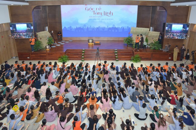 Khoá tu “Gốc Rễ Tâm Linh Xin Bồi Đắp” – CLB Nhân sinh