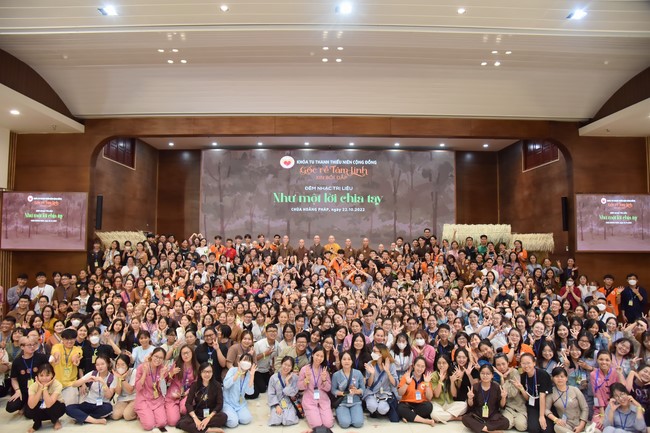 Khoá tu “Gốc Rễ Tâm Linh Xin Bồi Đắp” – CLB Nhân sinh