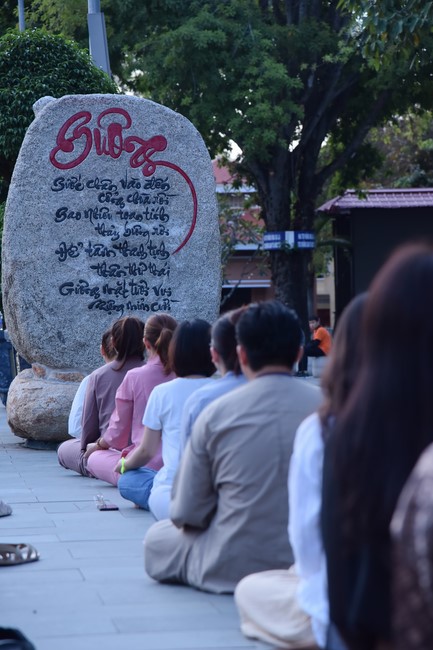 Khoá tu “Gốc Rễ Tâm Linh Xin Bồi Đắp” – CLB Nhân sinh