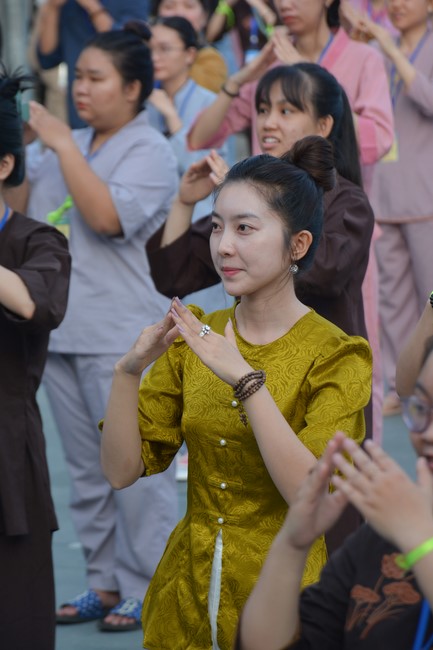 Khoá tu “Gốc Rễ Tâm Linh Xin Bồi Đắp” – CLB Nhân sinh