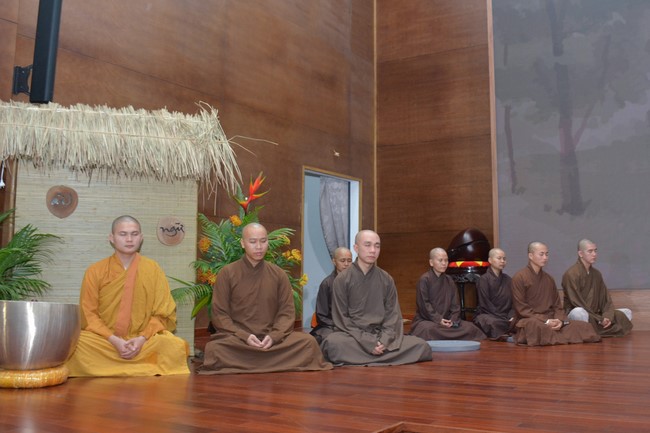 Khoá tu “Gốc Rễ Tâm Linh Xin Bồi Đắp” – CLB Nhân sinh