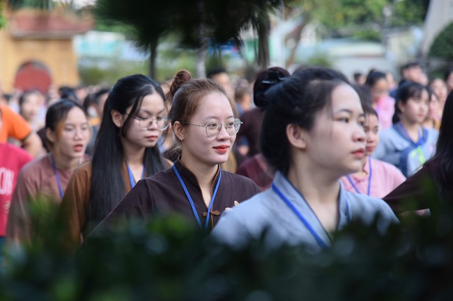 Khoá tu “Gốc Rễ Tâm Linh Xin Bồi Đắp” – CLB Nhân sinh