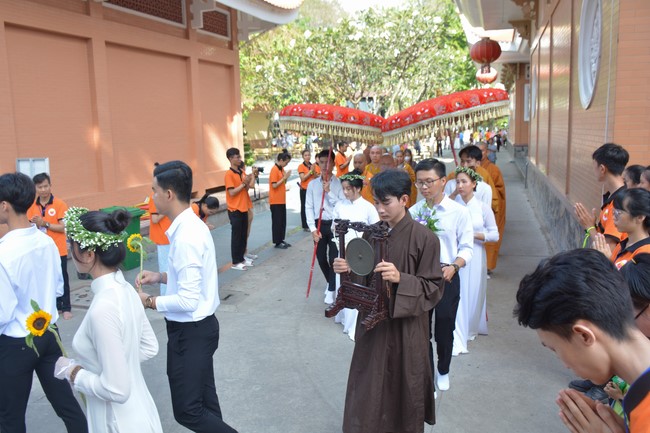 Khoá tu “Gốc Rễ Tâm Linh Xin Bồi Đắp” – CLB Nhân sinh