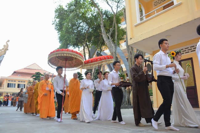 Khoá tu “Gốc Rễ Tâm Linh Xin Bồi Đắp” – CLB Nhân sinh