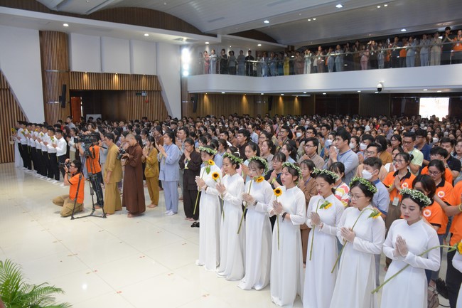 Khoá tu “Gốc Rễ Tâm Linh Xin Bồi Đắp” – CLB Nhân sinh