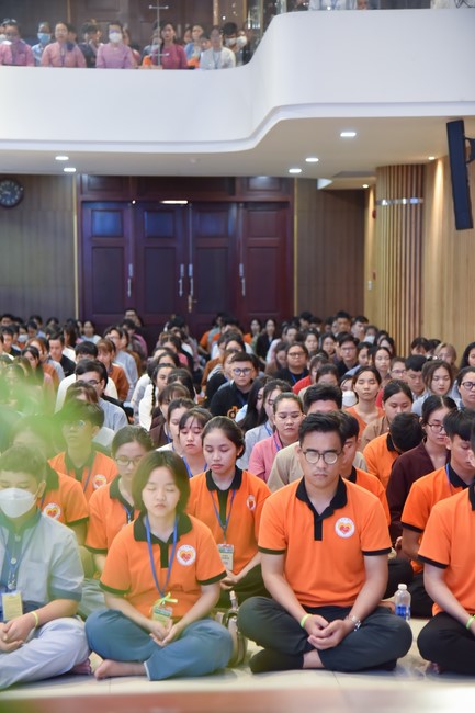 Khoá tu “Gốc Rễ Tâm Linh Xin Bồi Đắp” – CLB Nhân sinh