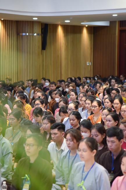 Khoá tu “Gốc Rễ Tâm Linh Xin Bồi Đắp” – CLB Nhân sinh