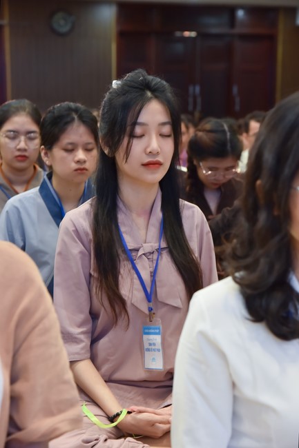 Khoá tu “Gốc Rễ Tâm Linh Xin Bồi Đắp” – CLB Nhân sinh