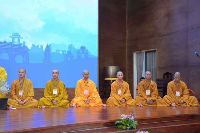 Khoá tu “Gốc Rễ Tâm Linh Xin Bồi Đắp” – CLB Nhân sinh