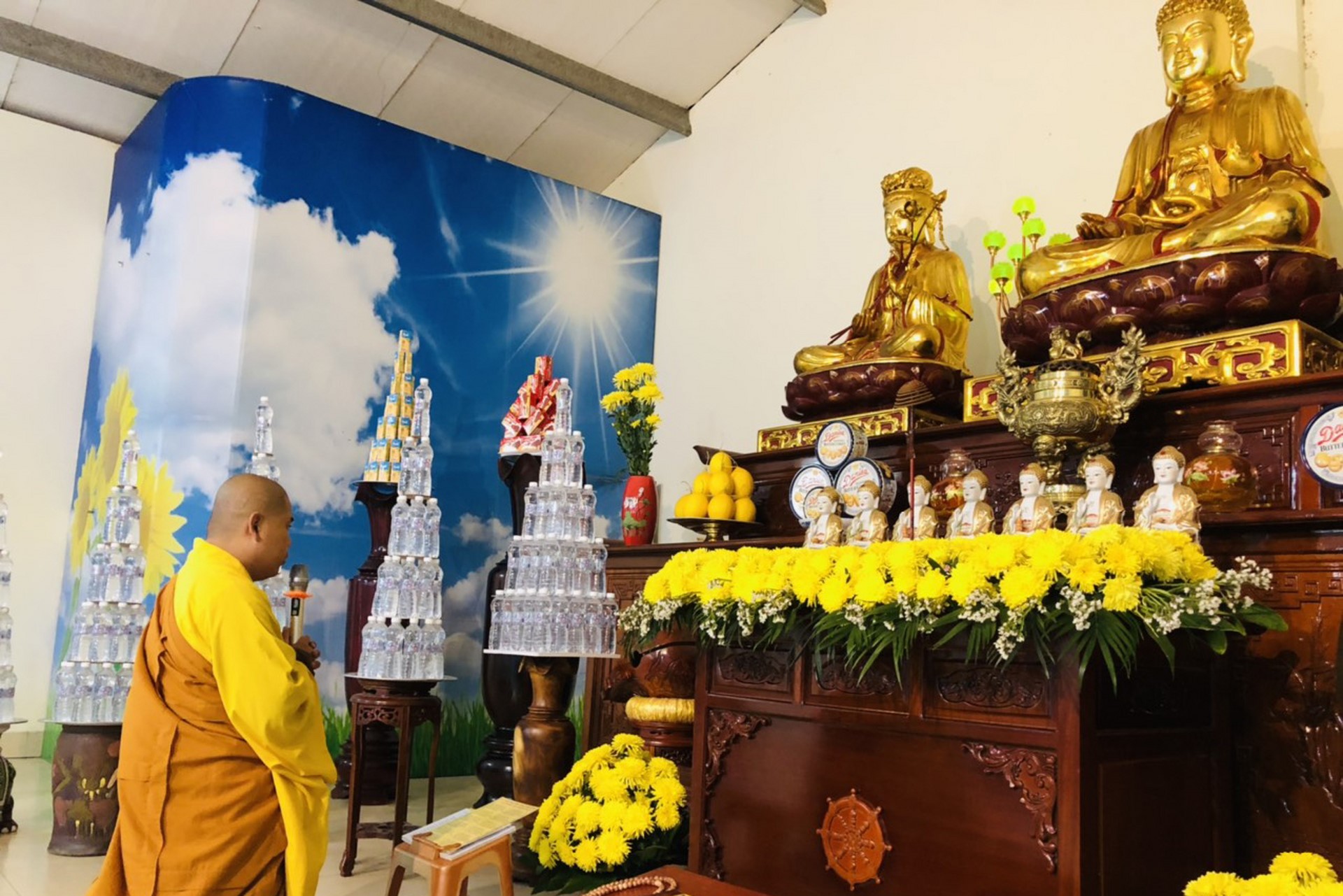 Chùa Đống Cao: Lễ kỷ niệm đức Phật Dược Sư và lễ sám hối định kỳ