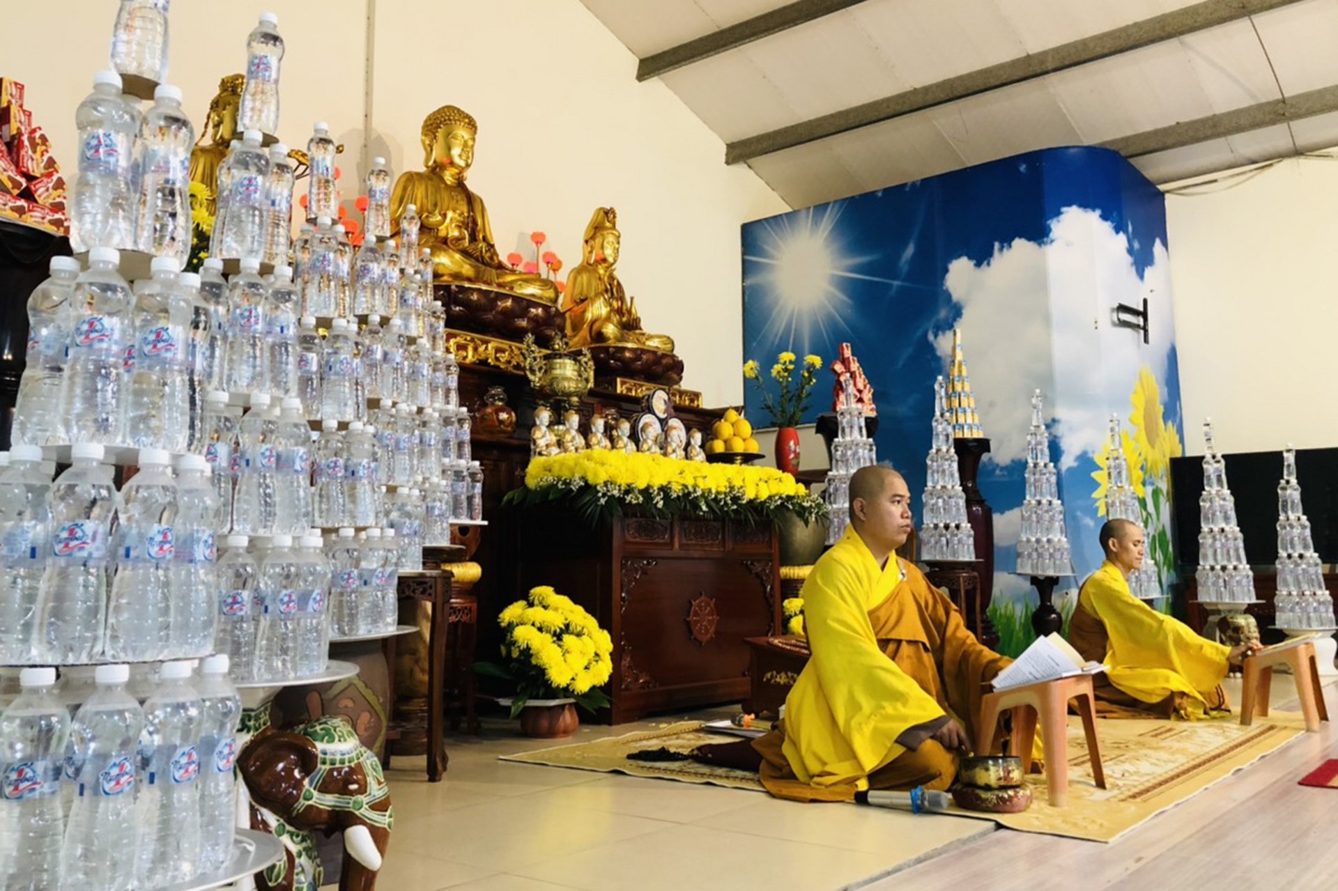 Chùa Đống Cao: Lễ kỷ niệm đức Phật Dược Sư và lễ sám hối định kỳ