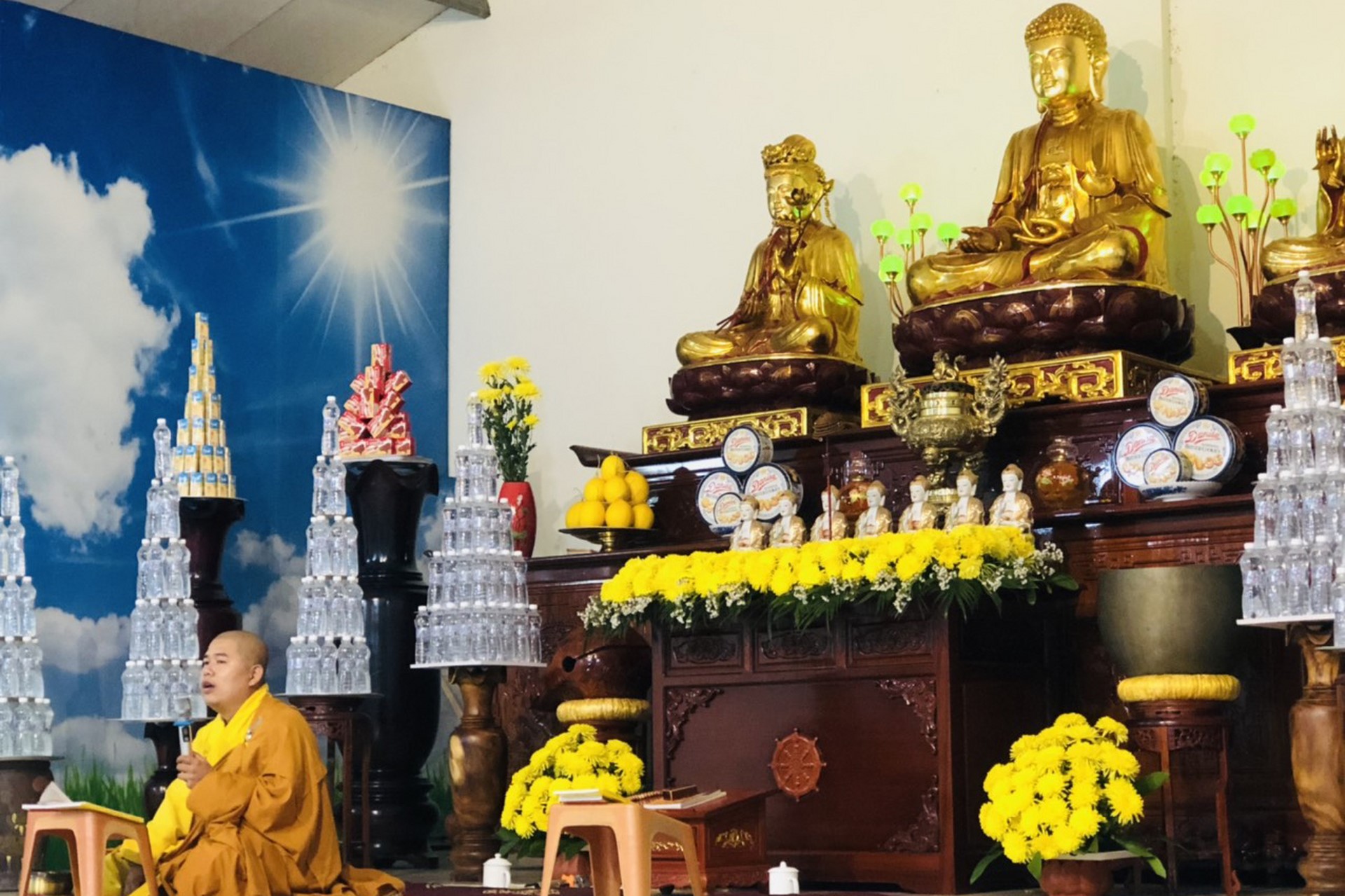 Chùa Đống Cao: Lễ kỷ niệm đức Phật Dược Sư và lễ sám hối định kỳ