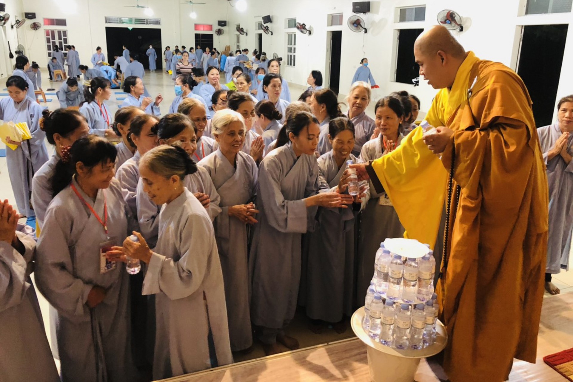 Chùa Đống Cao: Lễ kỷ niệm đức Phật Dược Sư và lễ sám hối định kỳ