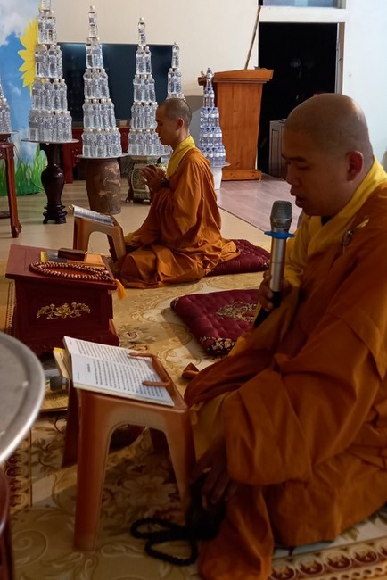 Chùa Đống Cao: Lễ kỷ niệm đức Phật Dược Sư và lễ sám hối định kỳ