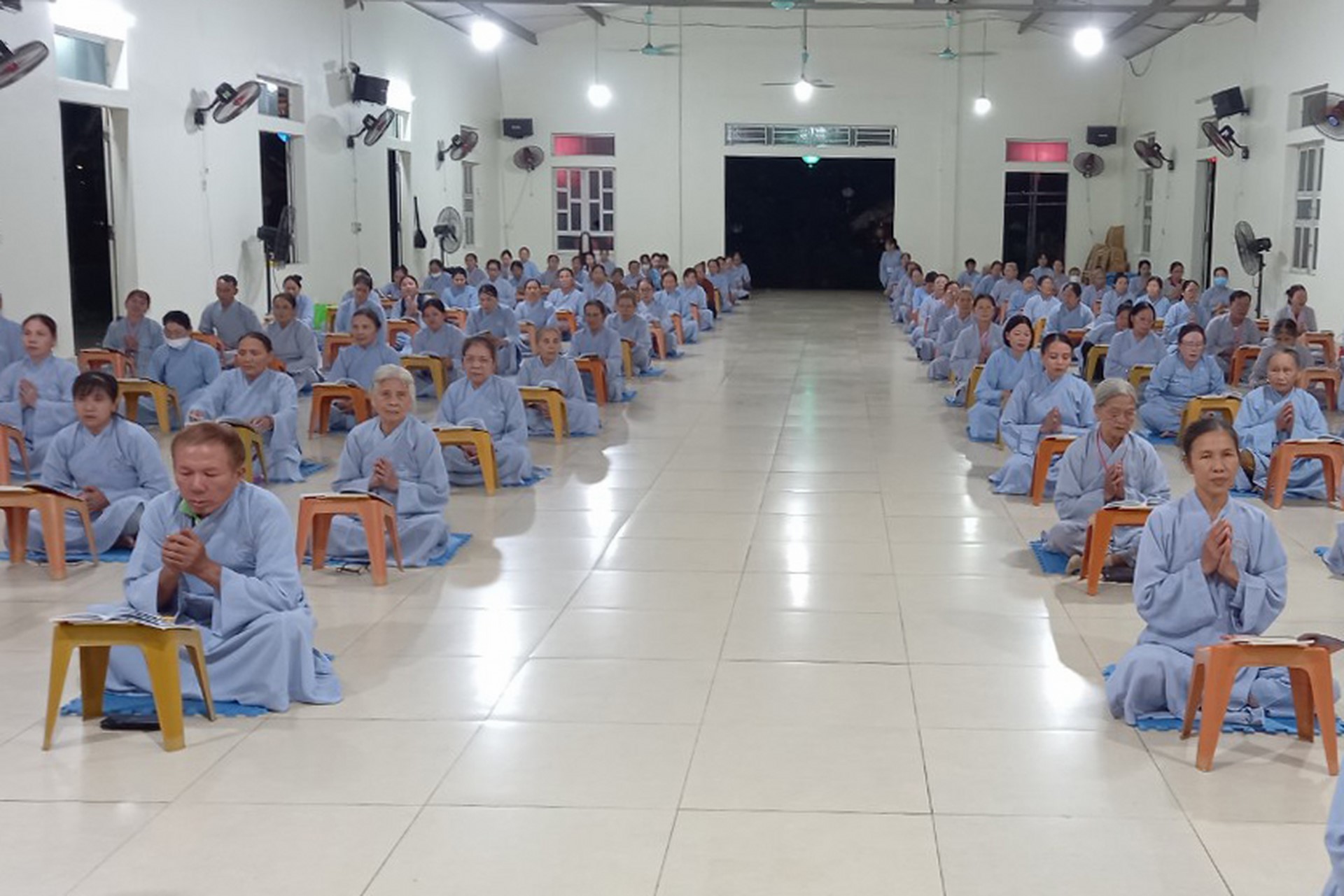 Chùa Đống Cao: Lễ kỷ niệm đức Phật Dược Sư và lễ sám hối định kỳ