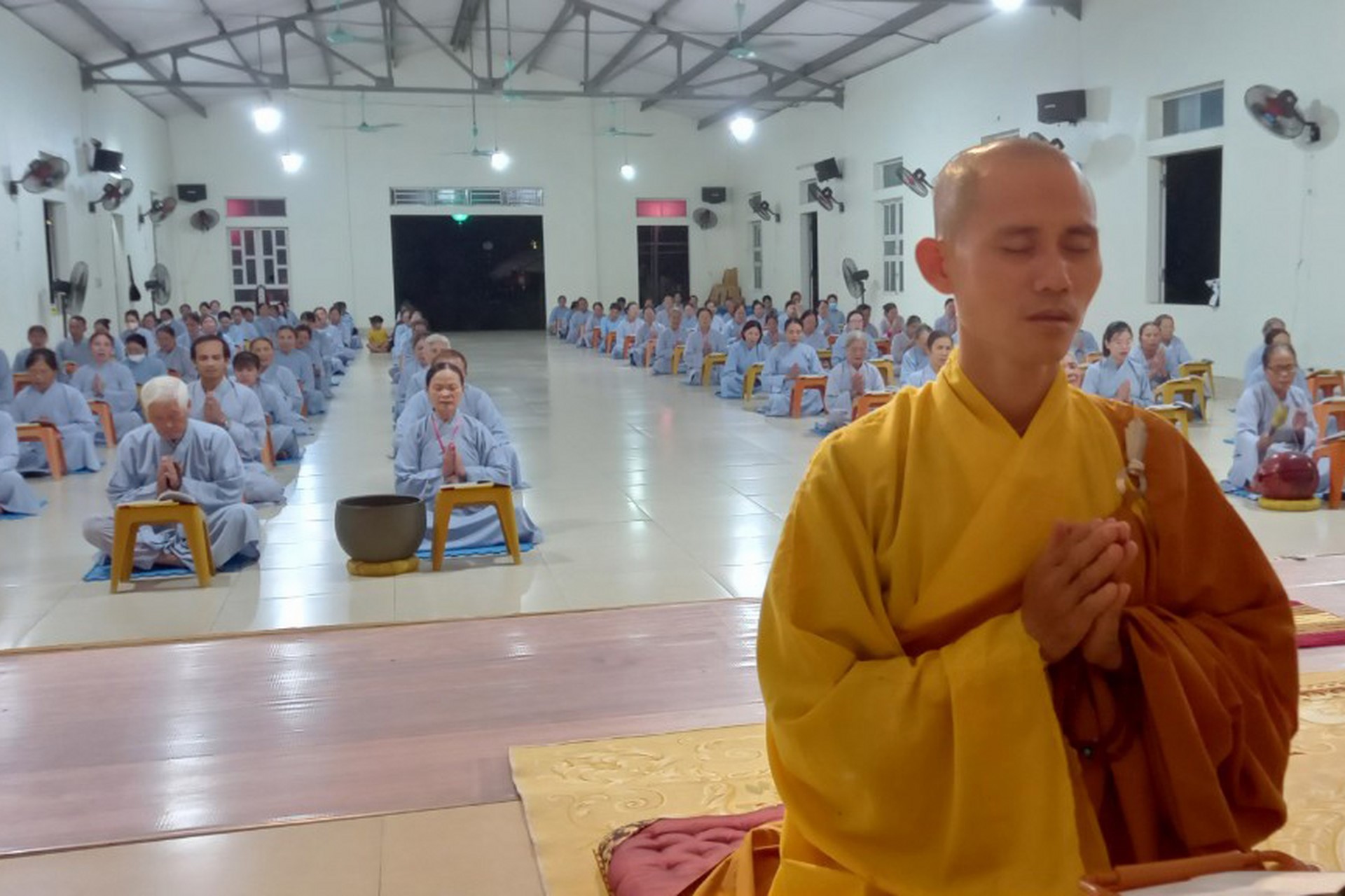 Chùa Đống Cao: Lễ kỷ niệm đức Phật Dược Sư và lễ sám hối định kỳ