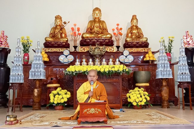 Meaningful Charity at Dong Cao Pagoda in Thanh Hoa