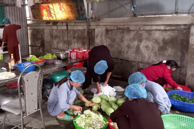 Meaningful Charity at Dong Cao Pagoda in Thanh Hoa