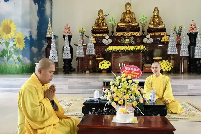 Meaningful Charity at Dong Cao Pagoda in Thanh Hoa