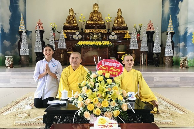 Meaningful Charity at Dong Cao Pagoda in Thanh Hoa