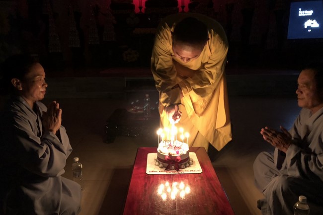 Meaningful Charity at Dong Cao Pagoda in Thanh Hoa