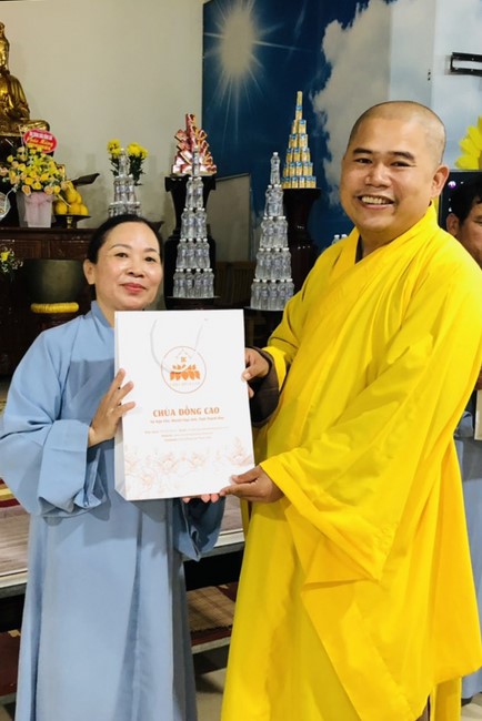 Meaningful Charity at Dong Cao Pagoda in Thanh Hoa