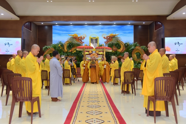 The 2nd Retreat “Return to the origin”