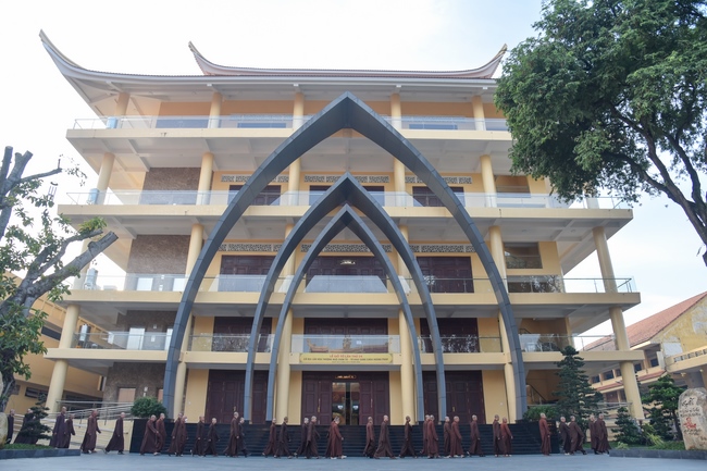 The 2nd Retreat “Return to the origin”