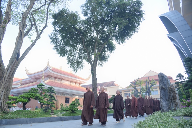 The 2nd Retreat “Return to the origin”