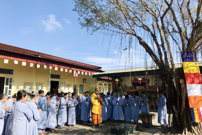 One - Day Retreat at Dong Cao pagoda