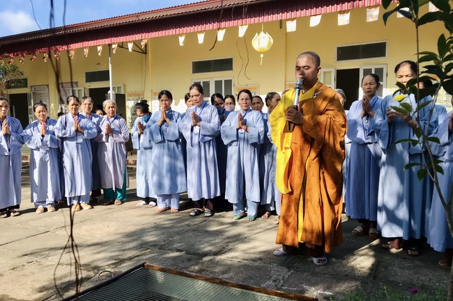 One - Day Retreat at Dong Cao pagoda