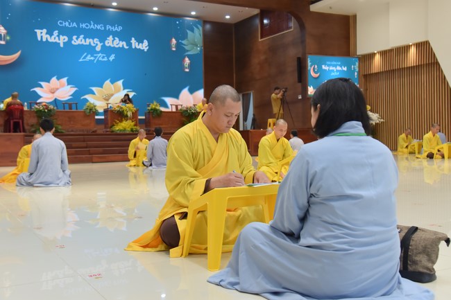 Cuộc thi “Thắp Sáng Đèn Tuệ” – lần IV