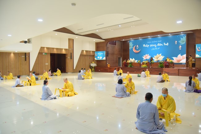 Cuộc thi “Thắp Sáng Đèn Tuệ” – lần IV