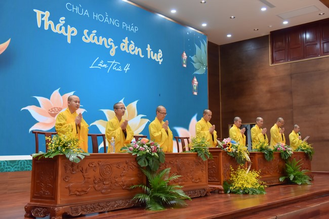 Cuộc thi “Thắp Sáng Đèn Tuệ” – lần IV