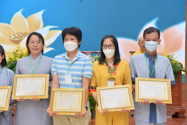 Cuộc thi “Thắp Sáng Đèn Tuệ” – lần IV