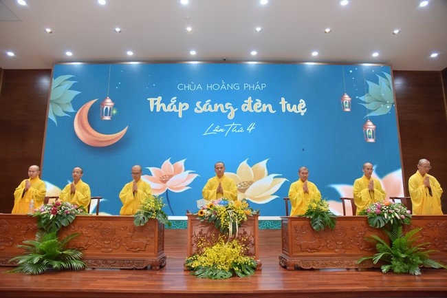 Cuộc thi “Thắp Sáng Đèn Tuệ” – lần IV