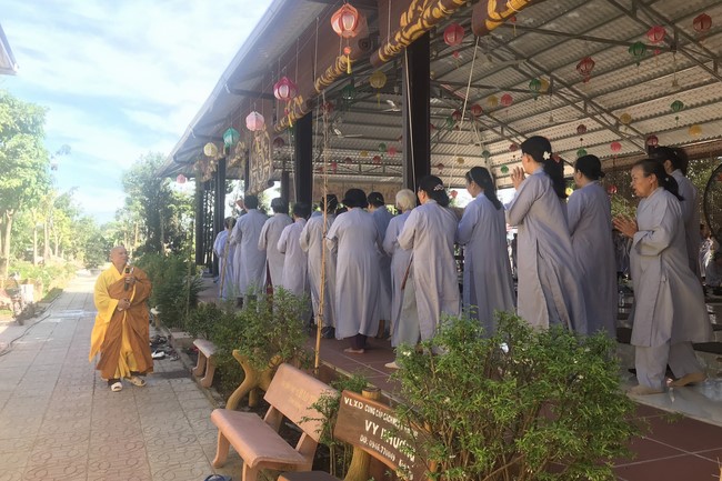 One-Day Peaceful Retreat at Suoi Phap Pagoda