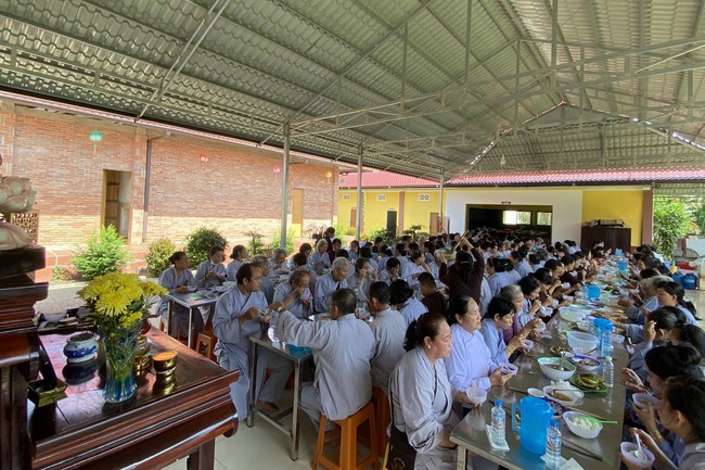 One-Day Peaceful Retreat at Suoi Phap Pagoda