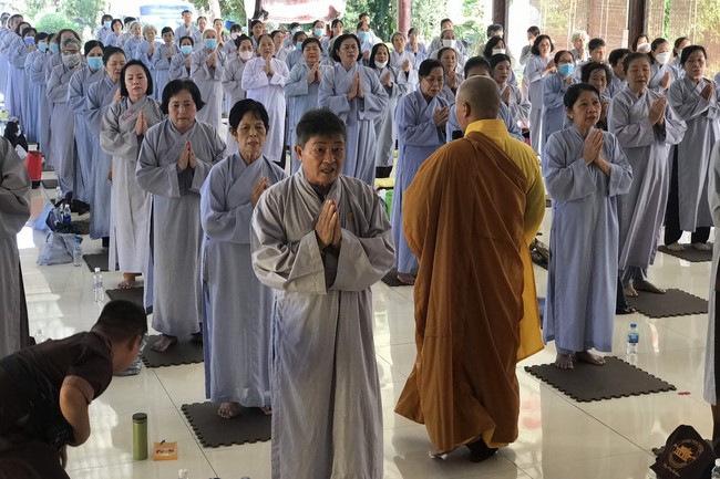 One-Day Peaceful Retreat at Suoi Phap Pagoda