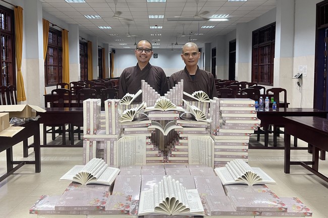 Donating books to Vietnam Buddhist University in Ho Chi Minh City