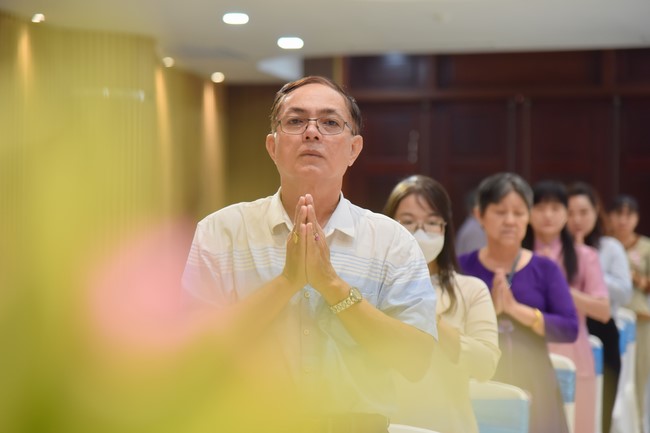 Wedding Ceremony at the pagoda