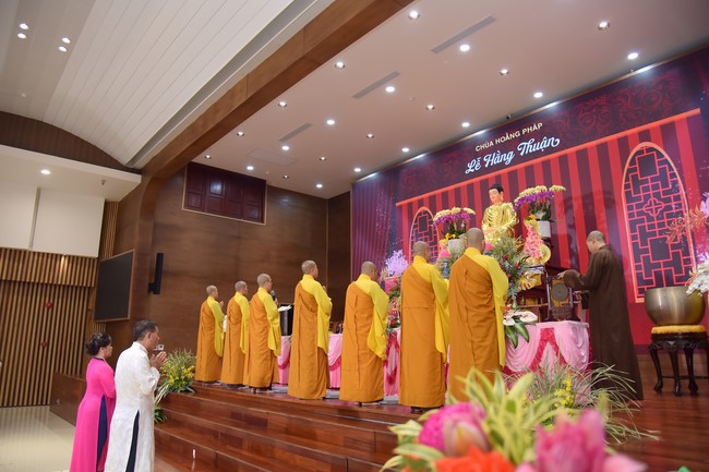 Wedding Ceremony at the pagoda