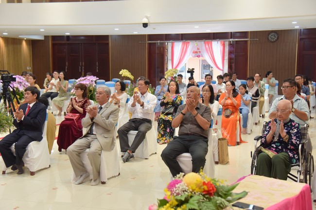 Wedding Ceremony at the pagoda