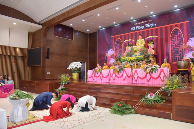 Wedding Ceremony at the pagoda